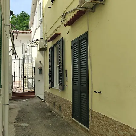 Casa Rinuccia كازاميتْشيولا تيرمي