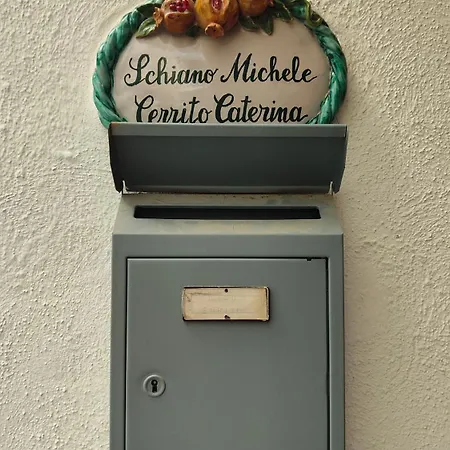 Casa Rinuccia بيت للعطل *